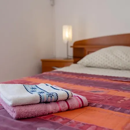Marjetka & Tina In Rab - Kvarner Region Pensión Rab Town