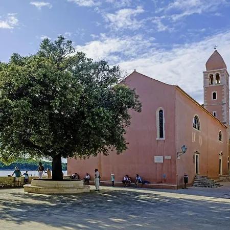 Guest house Marjetka & Tina In Rab - Kvarner Region