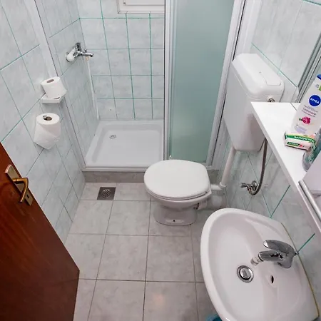 Guest house Marjetka & Tina In Rab - Kvarner Region Rab Town