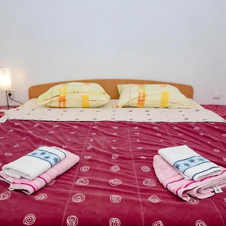 Guest house Marjetka & Tina In Rab - Kvarner Region Rab Town