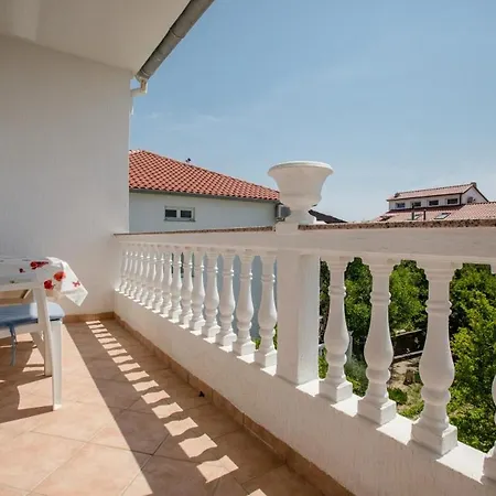 Marjetka & Tina In Rab - Kvarner Region Guest house 4*